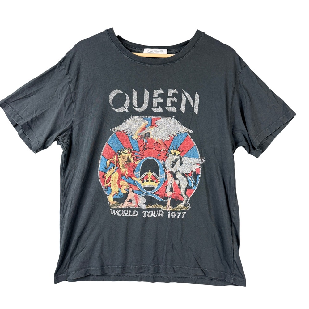 Daydreamer Queen World Tour 1977 Graphic T-Shirt Faded Black Small Made in USA